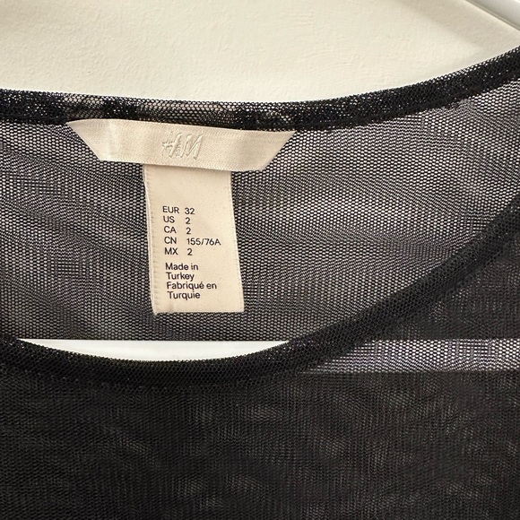 H&M Sheer Ruffle Top | Size 2 | 18” Chest | 24” Length - Picture 2 of 4